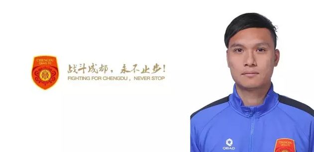 俄罗斯媒体sport25表示，斯卢茨基将成为申花新帅，与他一同加盟的还有教练组成员瓦西里-别列祖茨基和奥列格-雅罗文斯基。